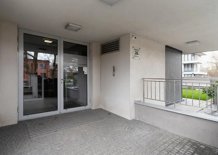 Spacious Studio With Balcony Zablocie Krakow By Noclegi Renters