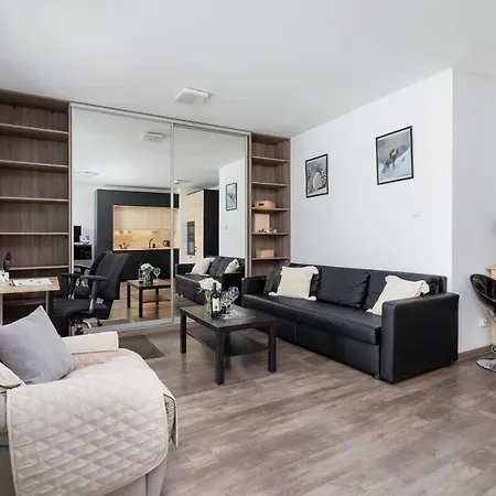 Spacious Studio With Balcony Zablocie Krakow By Noclegi Renters Zewnętrze zdjęcie